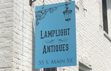 Lamplight Antiques & Vintage