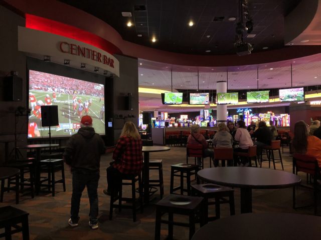 Center Bar | Miami Valley Gaming | Lebanon, OH